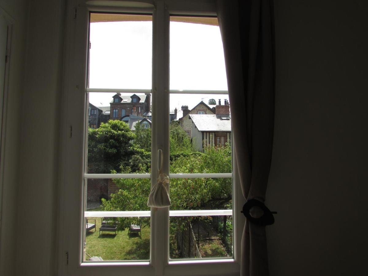 Les Gites De Claire & Antoine Apartment *